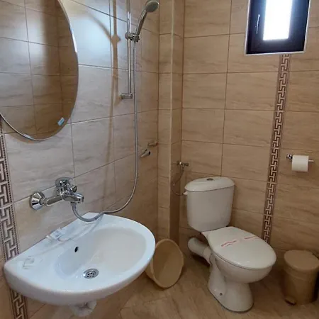 Guest house Rositsa 2*